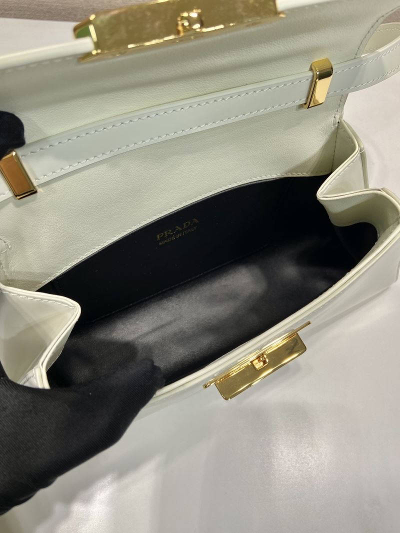 Pra*a hobo bags